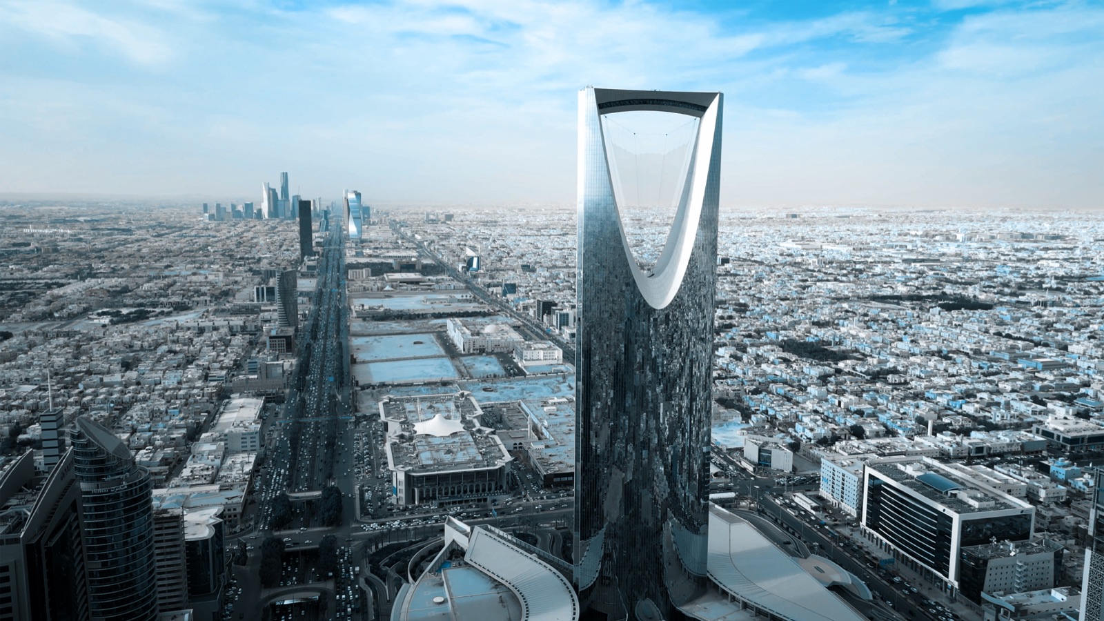 Kingdom Centre tower and the Riyadh city skyline in Saudi Arabia